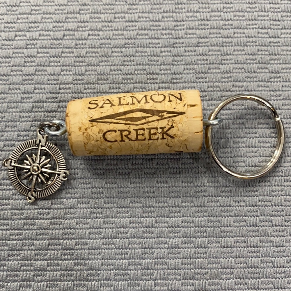 🛍Wine lovers Key chain ~